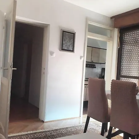 Apartamento Apartman Milka Tini